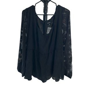 🆕🎉HP🎊NWT Gorgeous Size 3X Torrid Blouse